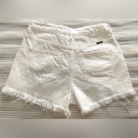 KanCan Womens M Solid White Denim Jean Shorts w/ Frayed Edge Boho Coastal Beach - Picture 6 of 15